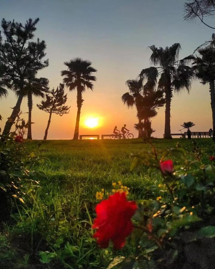 Superior Apartments Orbi City Sea View Batumi Exteriér fotografie